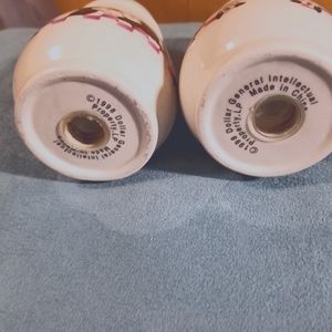 1998 Vintage Floral salt and pepper shaker